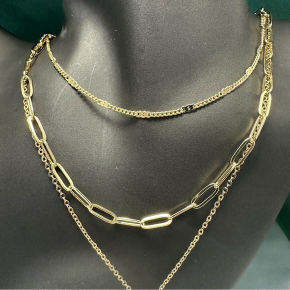 Layered Gold Necklace Set – Paperclip, Chain & Circle Pendant 3 Piece Adjustable - Picture 4 of 7